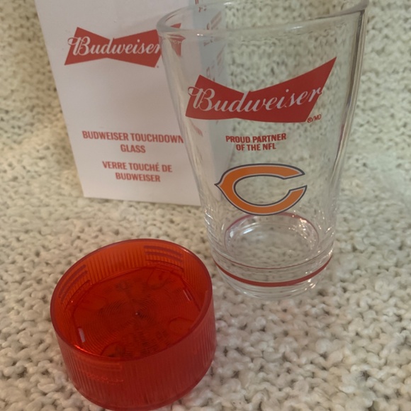 Budweiser red light touchdown glass. - Picture 3 of 6